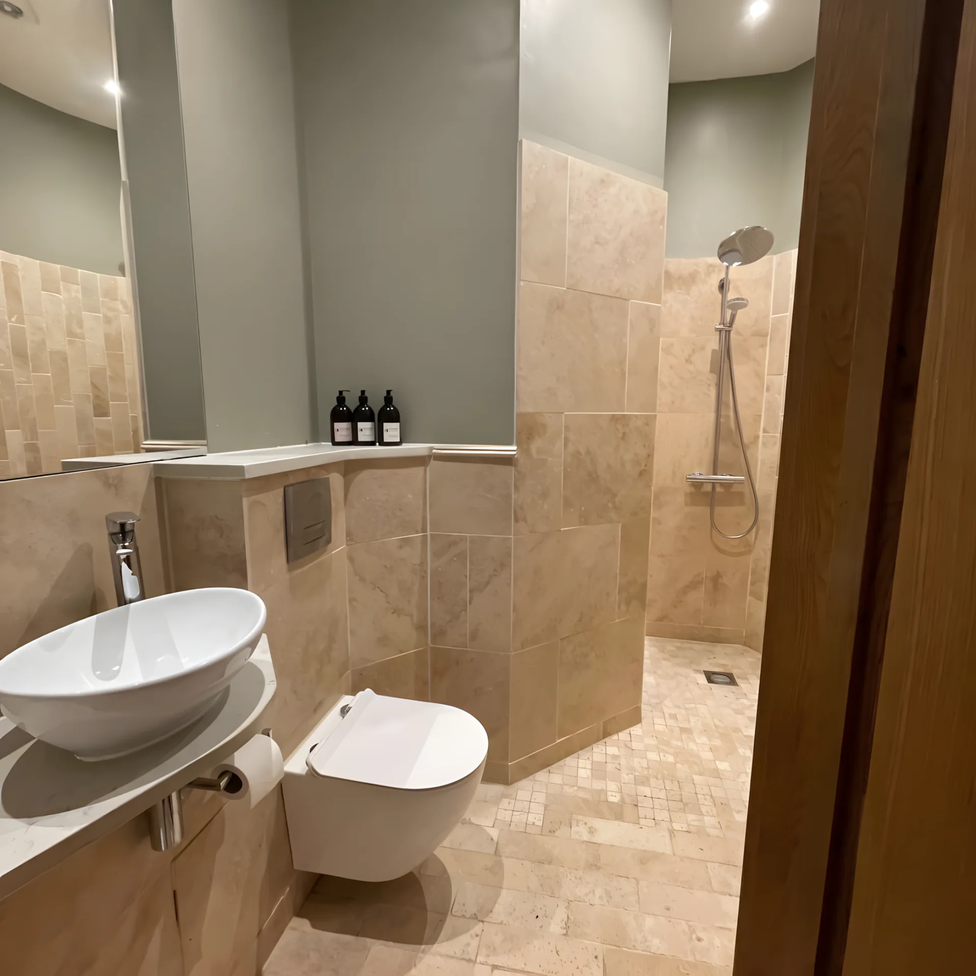 The Silkie en-suite